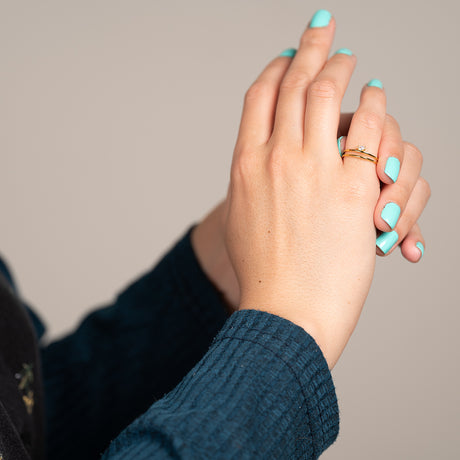 Anillo Doble Con Solitario Dorado